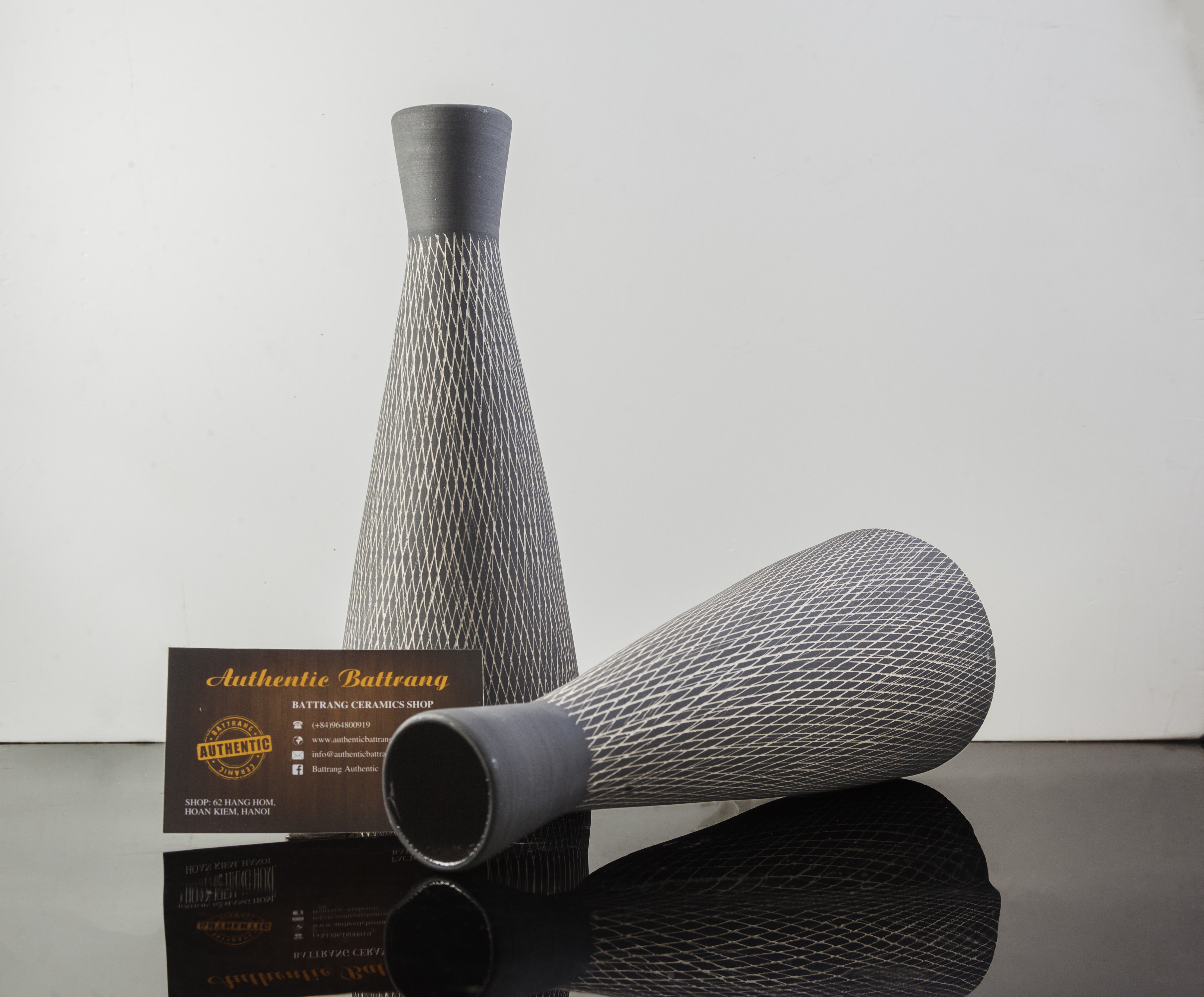 handmade caramics vase made by Authentic Battrang