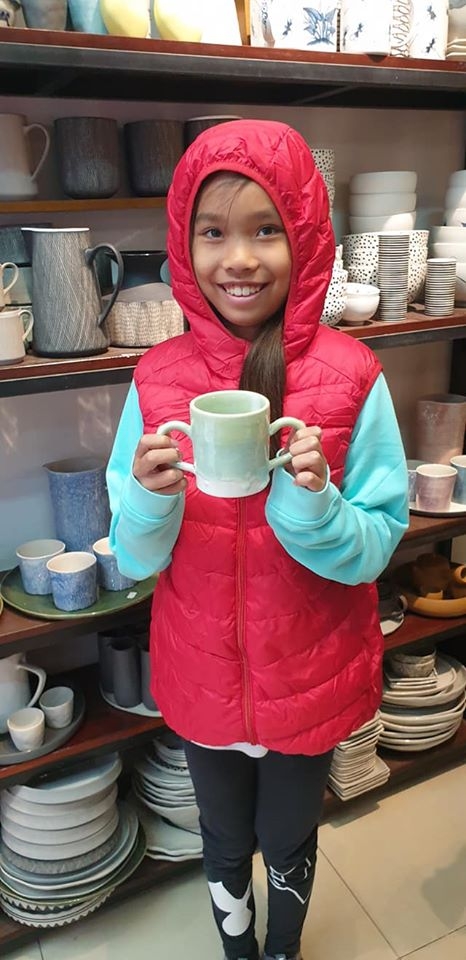 Happy with the mug with 2 handles
