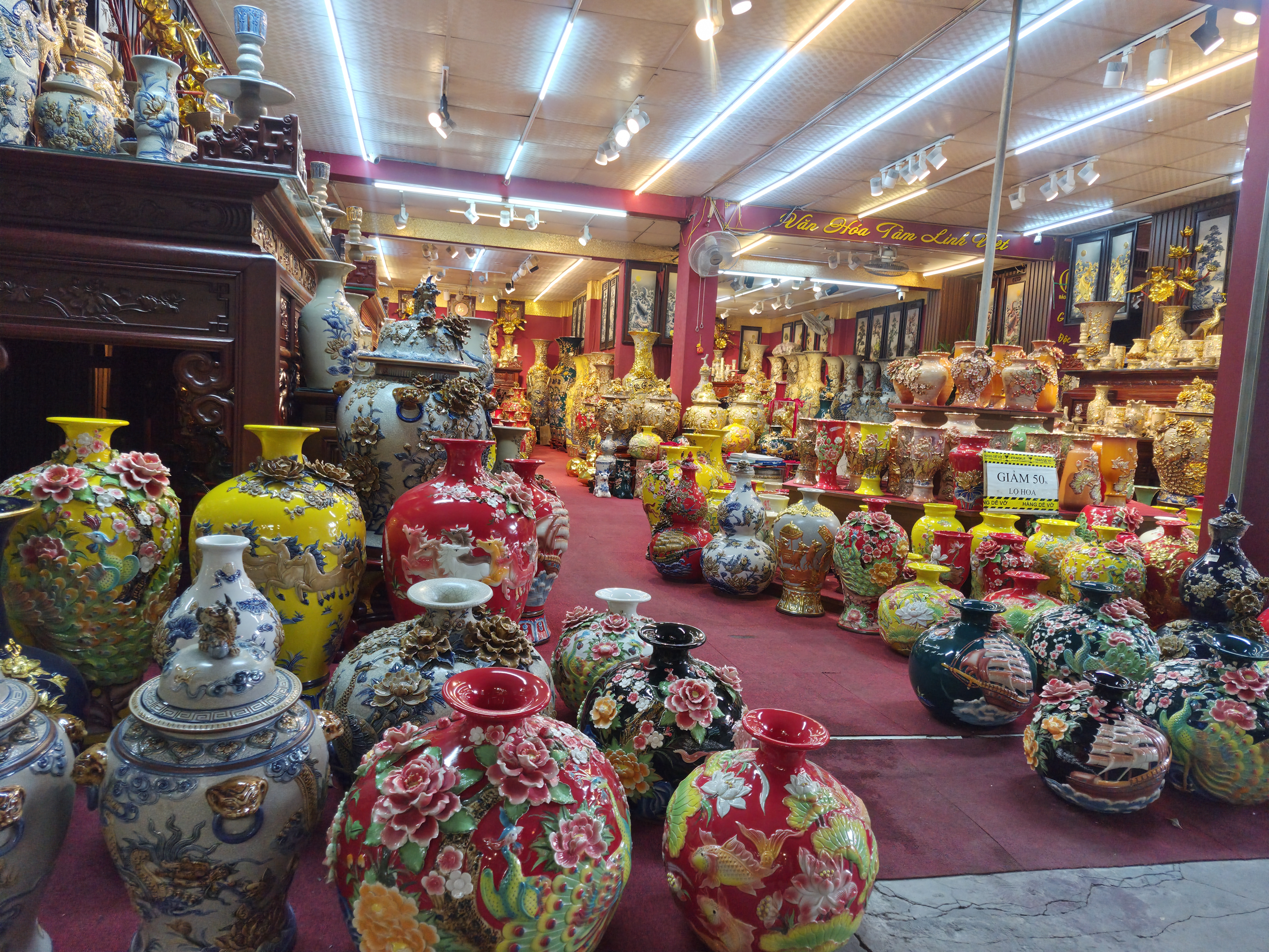 Bat trang ceramics market Visitors who enjoy exploring local markets