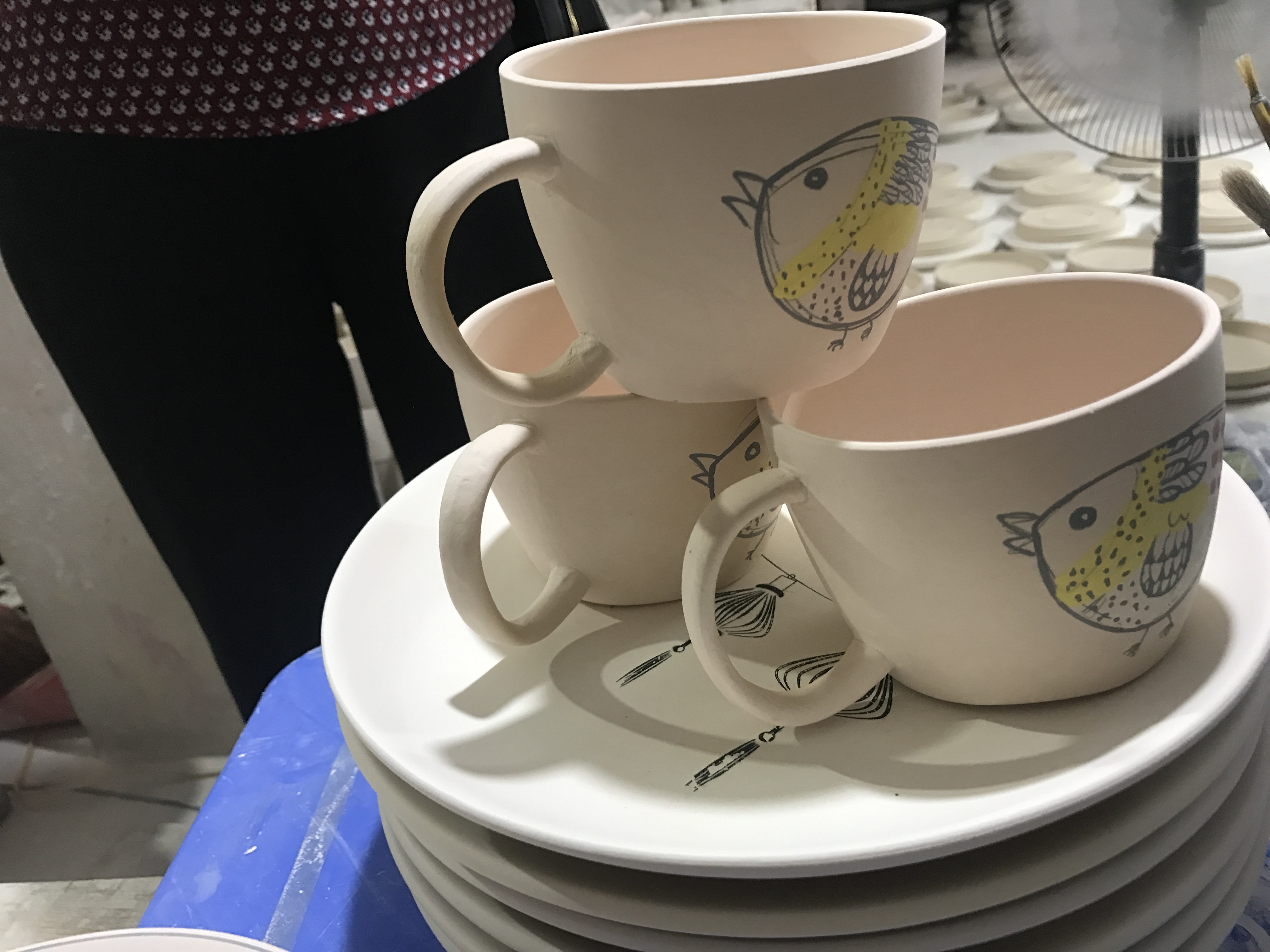 Beautiful hand painted Mug – made from Bat trang, Vietnam