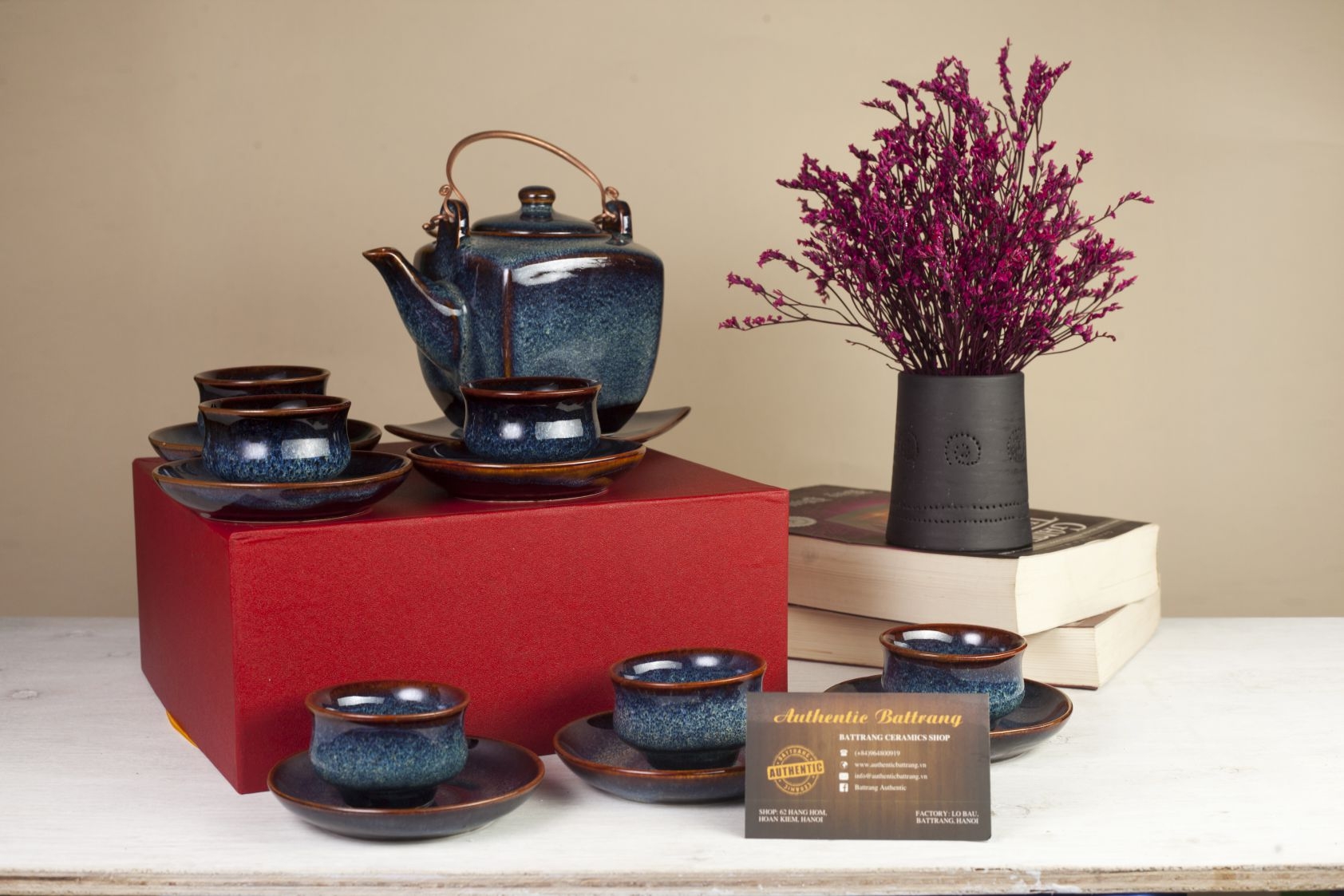 The flavor of Vietnamese soul with tea cup from Bat Trang ceramic