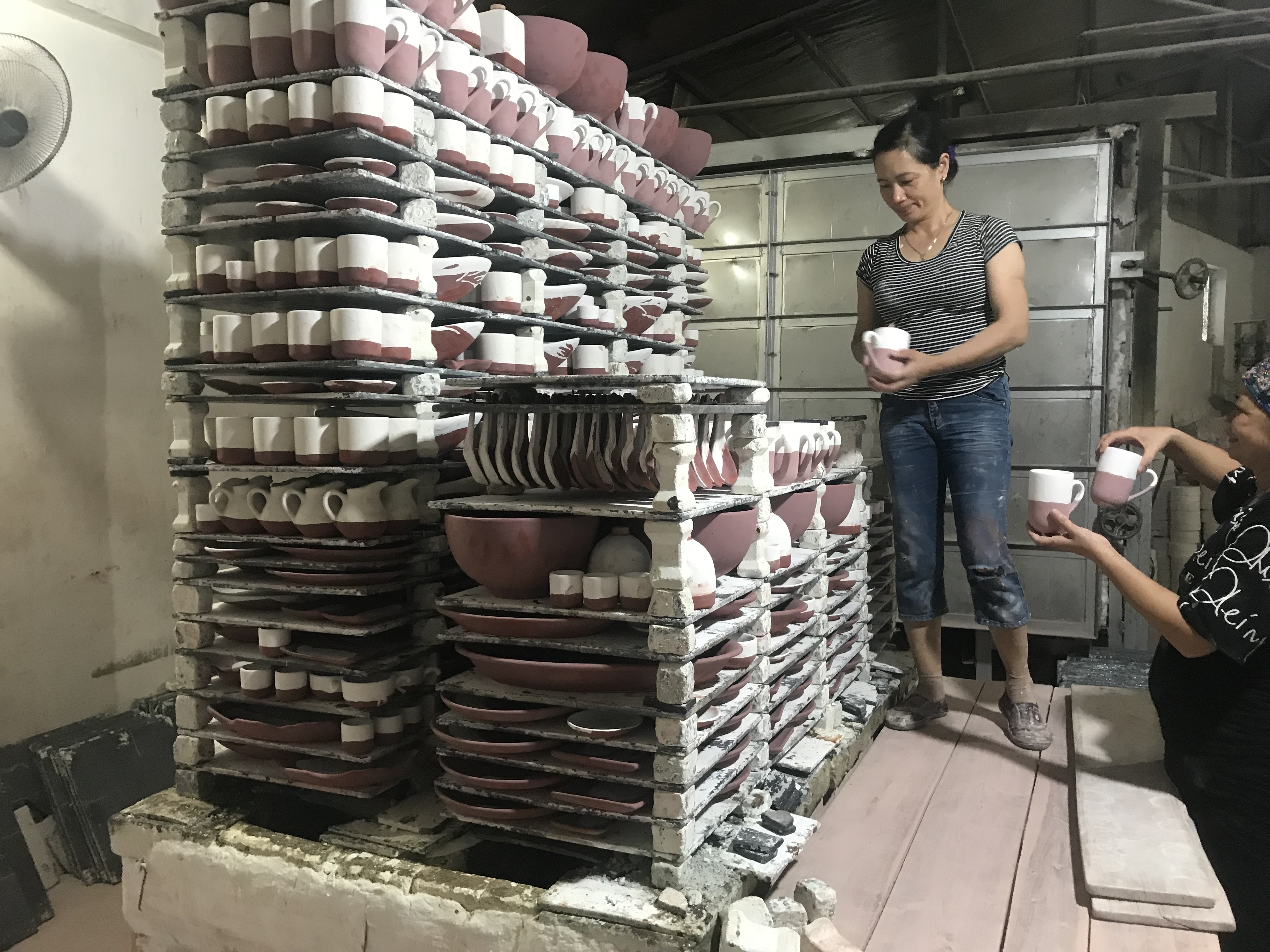 Prepare firing in the gass kiln at Glaze factory 