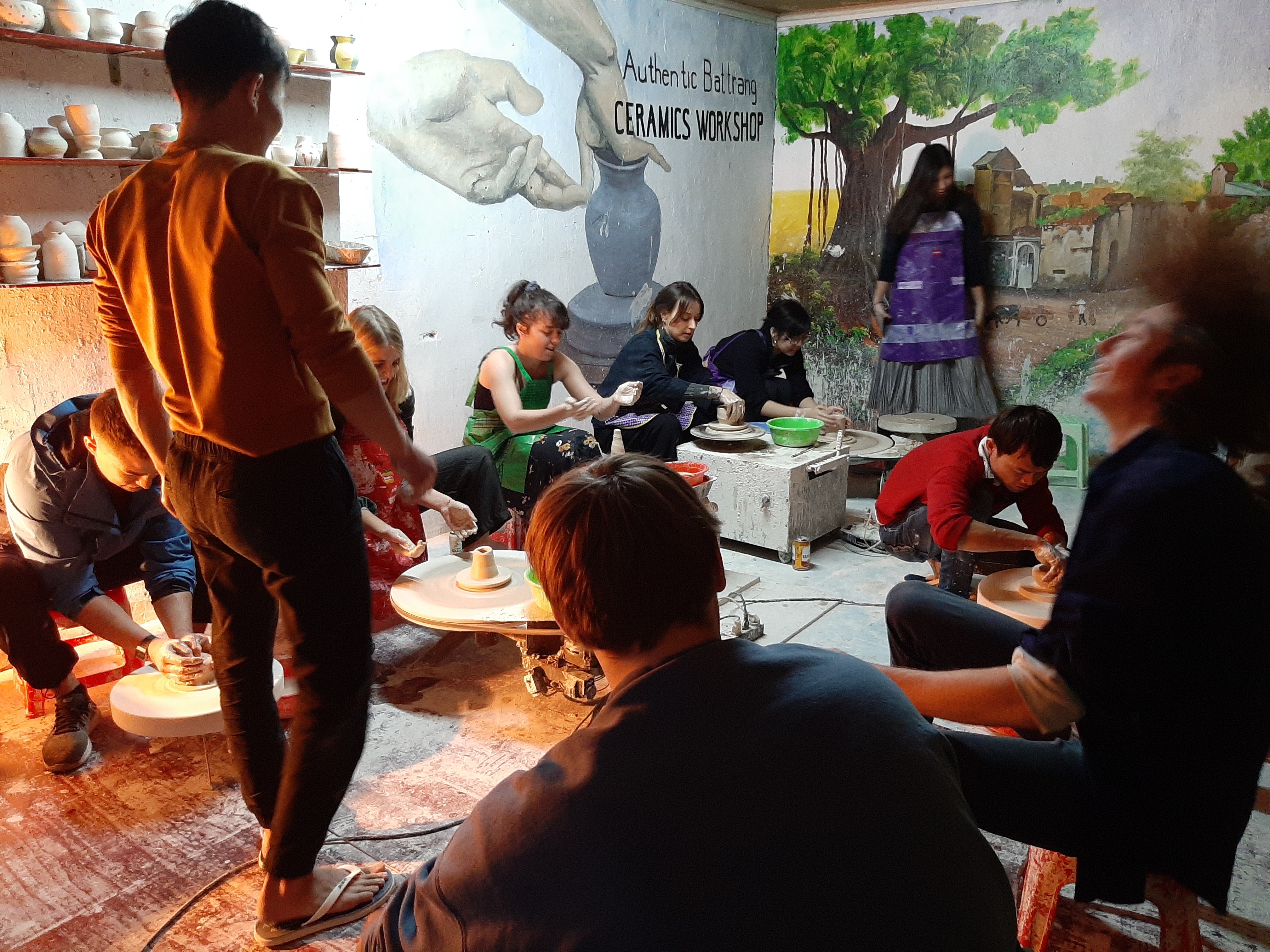 Bat trang pottery class in hanoi old quarter/ Lớp học trải nghiệm làm gốm ngay tại phố cổ hanoi