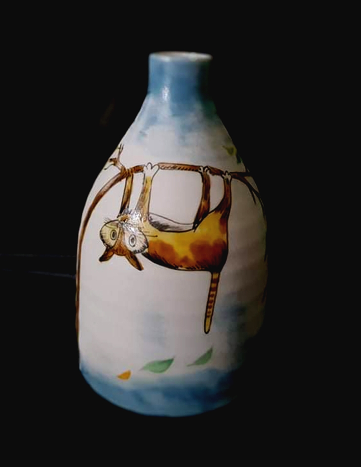 Beautiful cat vase- Bình gốm cắm hoa vẽ mèo đu cây ,sản xuất tại xương Authentic bat trang