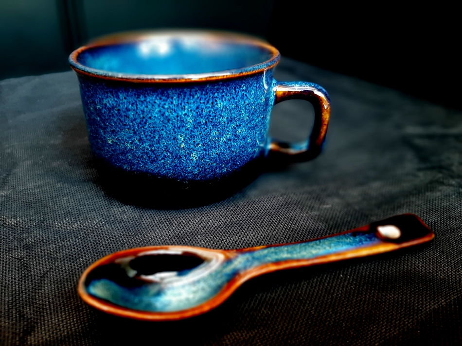 Blue coffee cups/ cốc cà phê men xanh hỏa biến là sản phẩm lựa chọn số 1 cho những người thưởng thức cà phê
