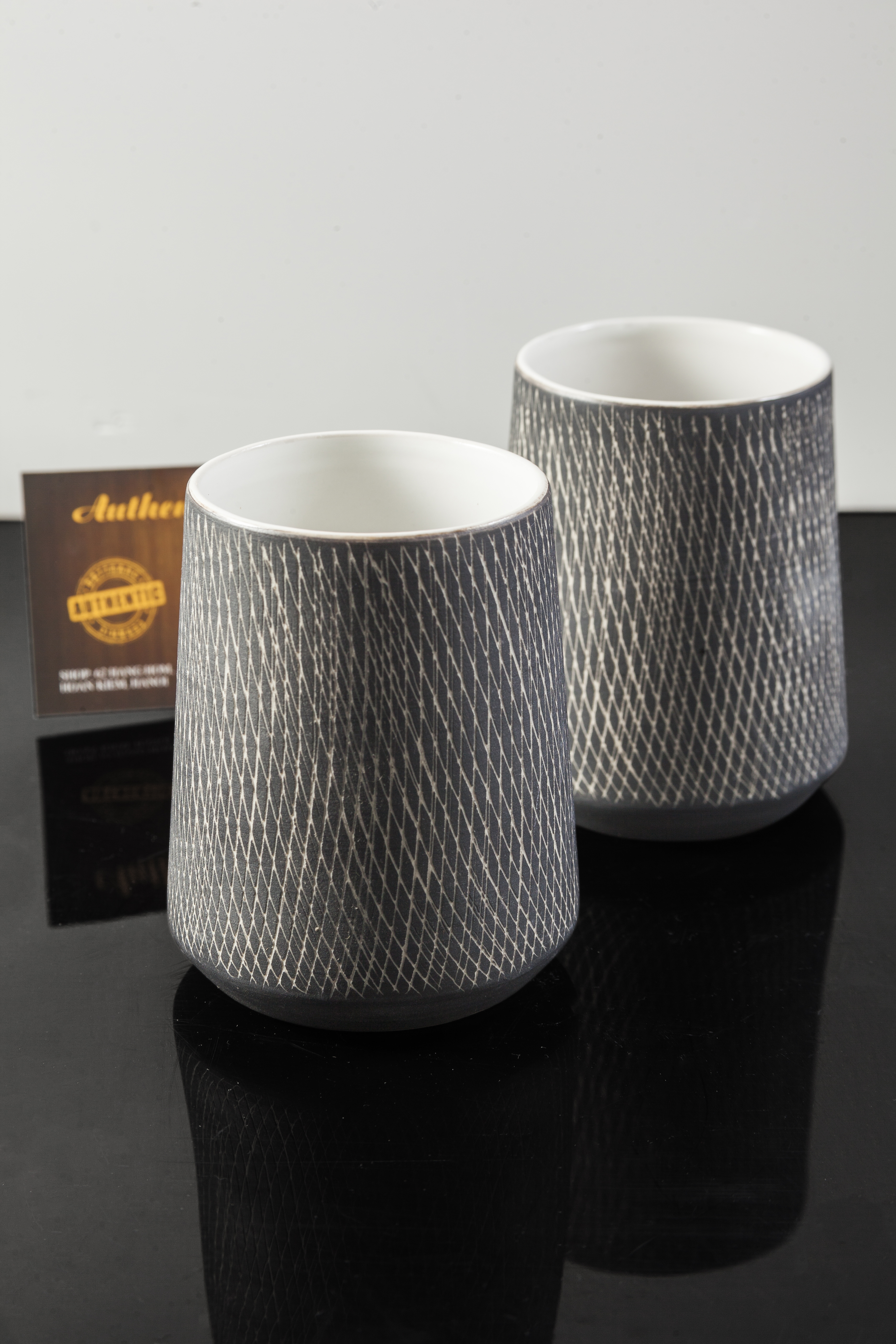 Cốc trụ gại xướng thủ công phong cách châu âu sản xuất tại bát tràng