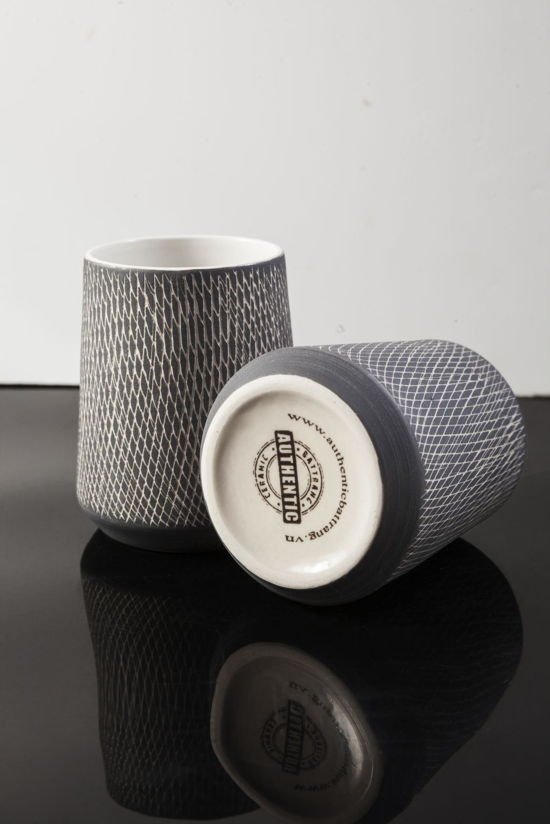 Ceramic Cup / Cốc tru gại xước phong cách châu âu sản xuất tại xưởng authentic bat trang