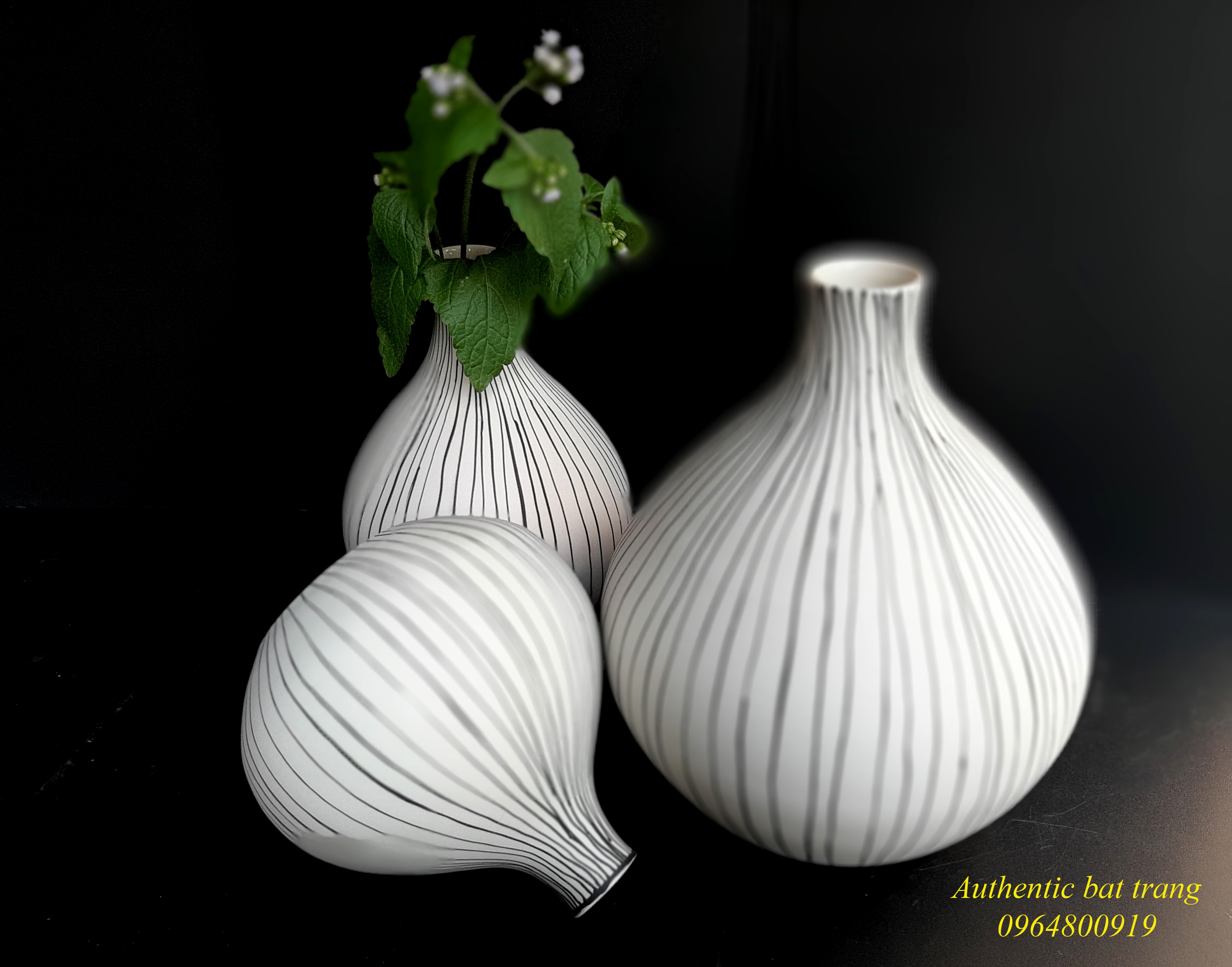 Decor vases set/ Bộ bình gốm kẻ sọc, trang trí nhà cửa, sản xuất tại xưởng gốm sứ Authentic bat trang