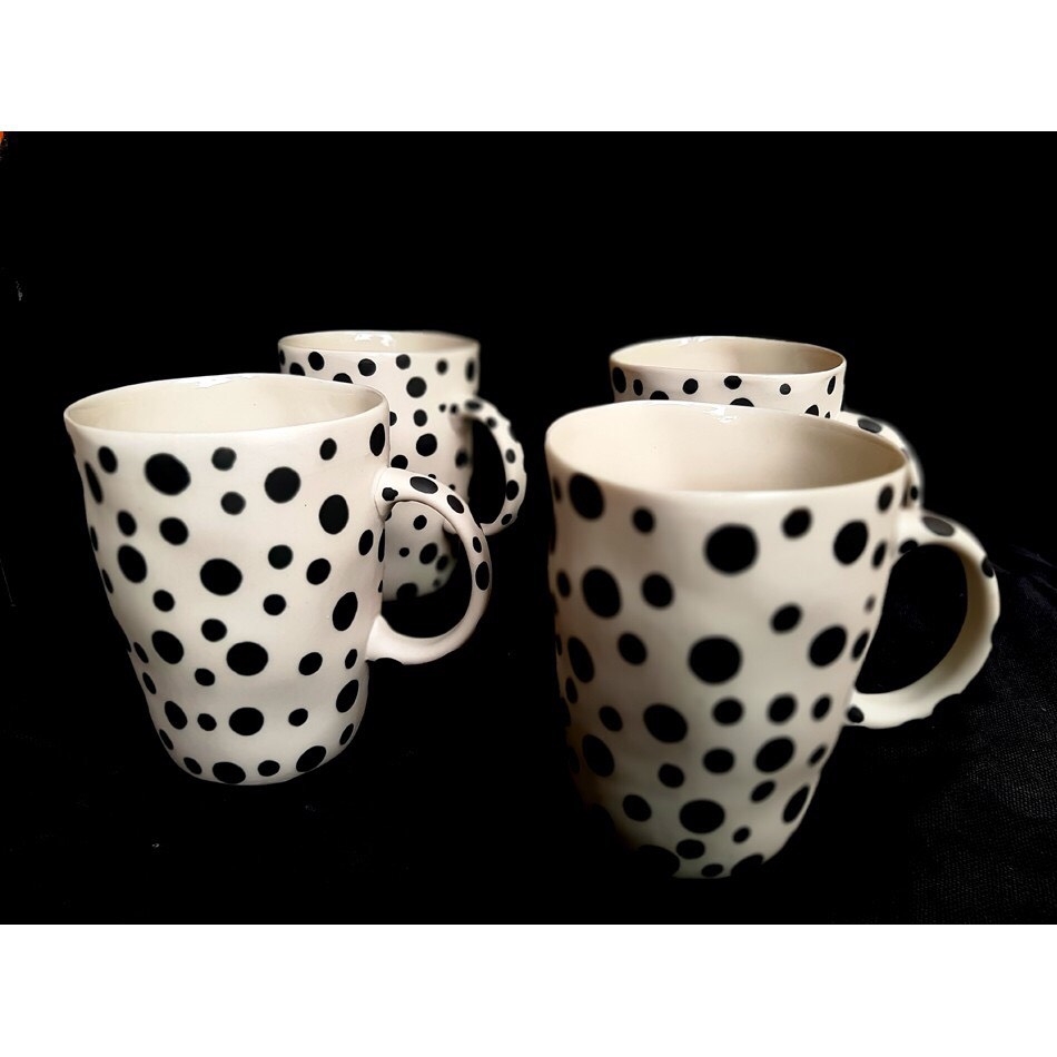 TEA CUP WITH DISTORTED SHAPE WITH POLKA DOTS MADE AT AUTHENTIC BAT TRANG