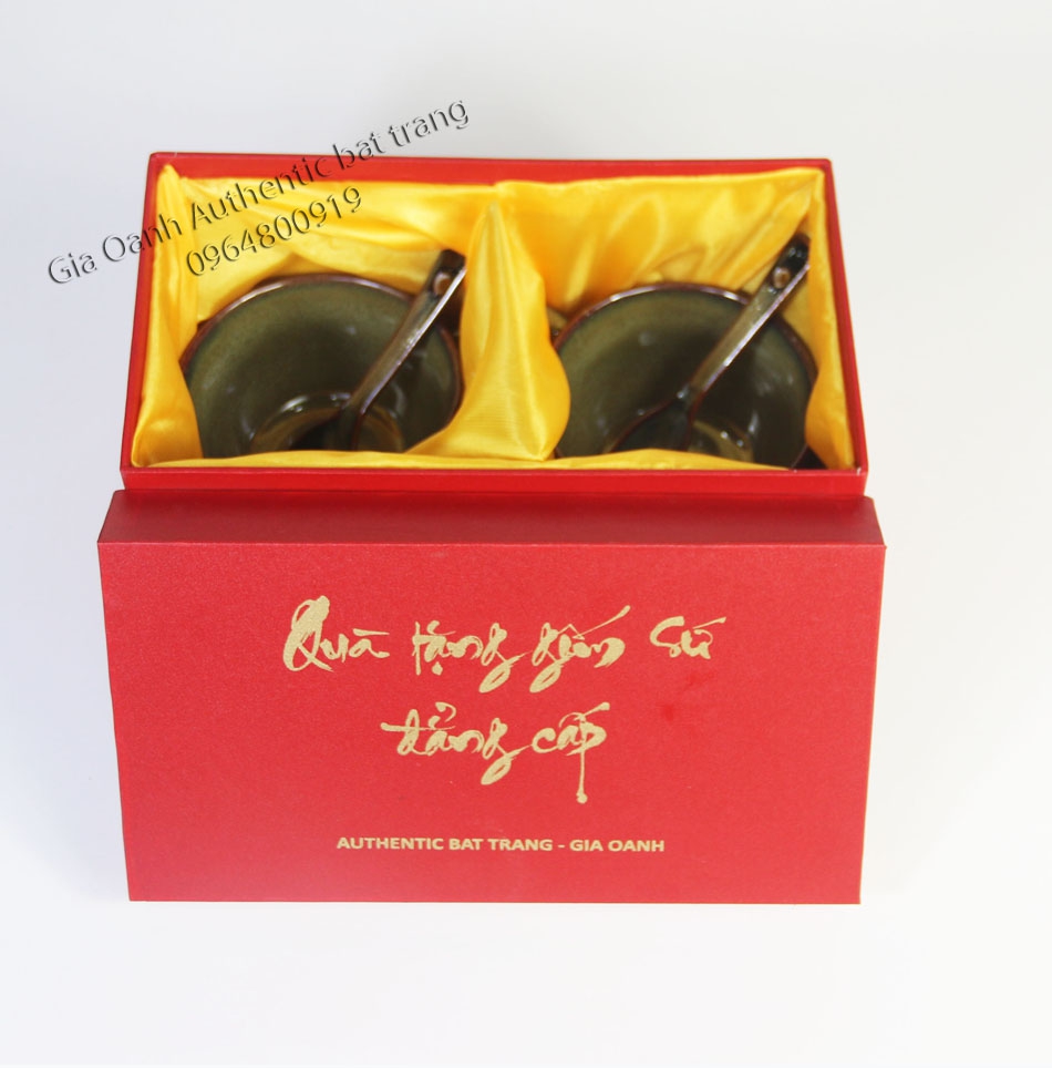 Sản phẩm quà tặng gốm sứ bao gồm hộp xi đẹp đẳng cấp