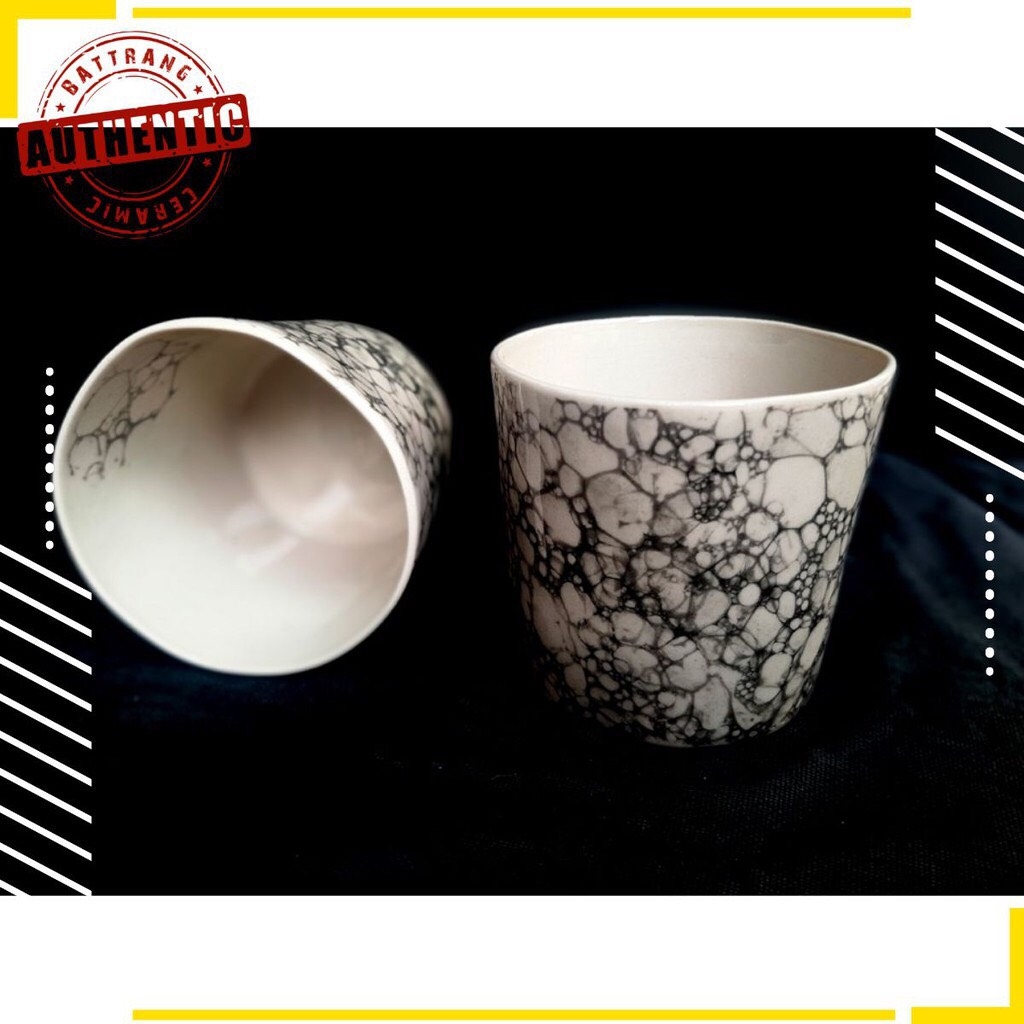High-quality black bubble pattern distorted porcelain cup - Authentic Bat Trang ceramics