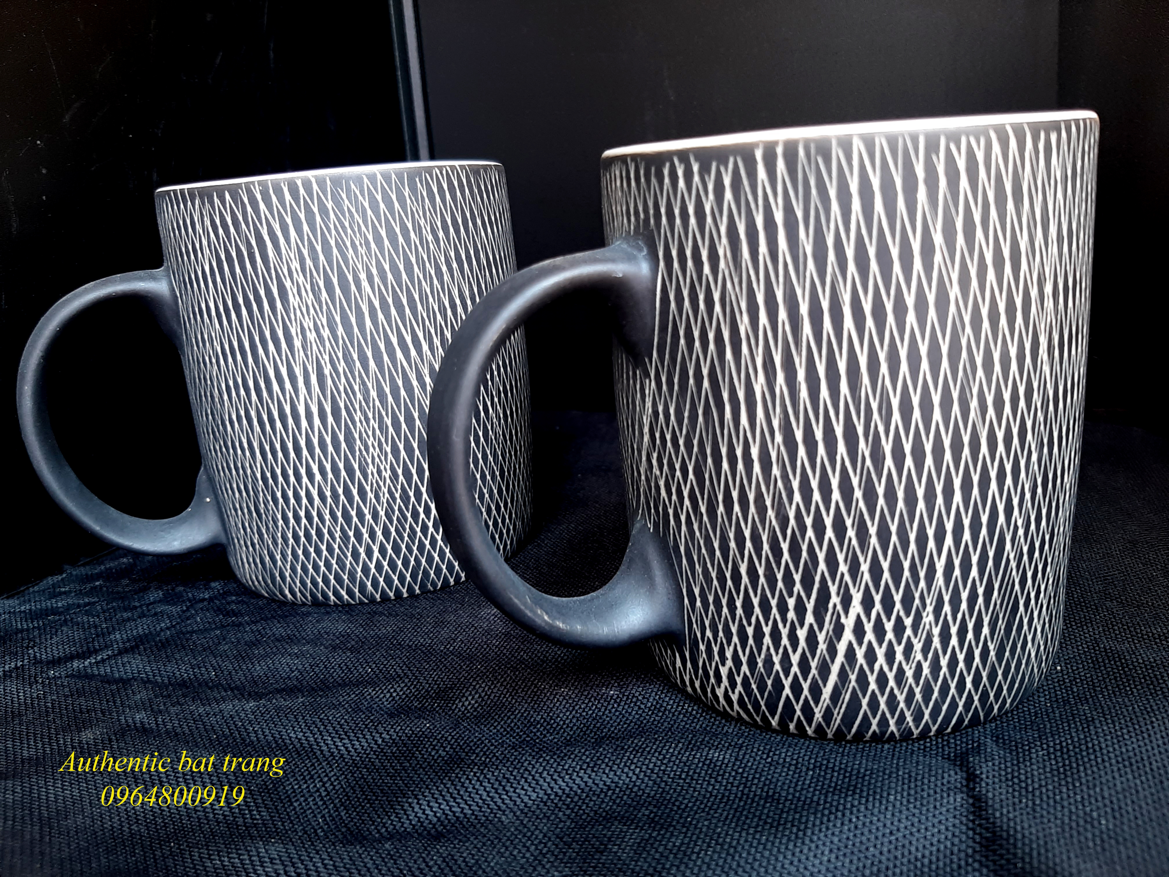 BLACK AND WHITE MUG/ CỐC GẠI XƯỚC SẢN PHẨM CỐC UỐNG TRÀ, UỐNG CÀ PHÊ ĐỘC ĐÁO THIẾT KẾ THEO PHONG CÁCH CHÂU ÂU, SẢN XUẤT TẠI XƯỞNG GỐM AUTHENTIC BAT TRANG