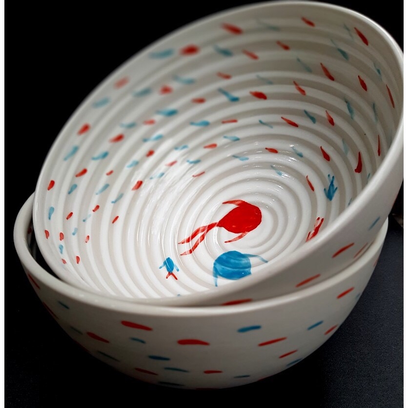 Hand-painted pho bowl with fish pattern made in authentic bat Trang